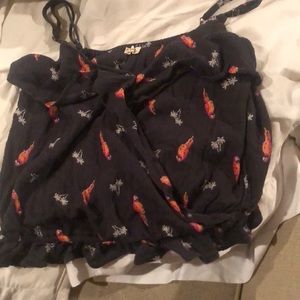 hollister crop shirt